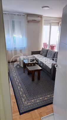 Izdaje se jednoiposoban stan, kod parka Svetog Sav