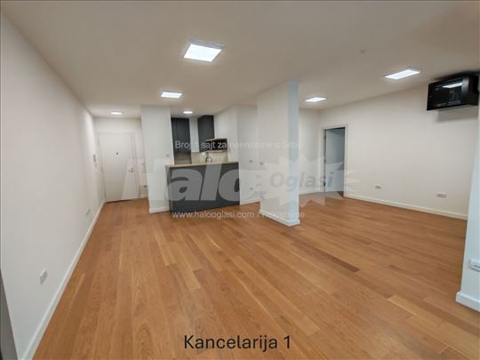 Kancelarijski prostor 76.5m2 + terasa