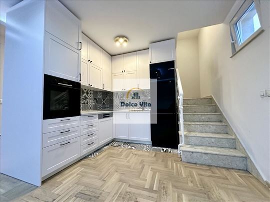 Stan sa 3 spavaće u novijoj zgradi sa parkingom