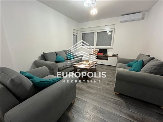 Uknjižen, renoviran stan u Staroj Pazovi ID#8821