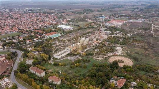 Zemljište 227.555m2 Investicioni  potencijal