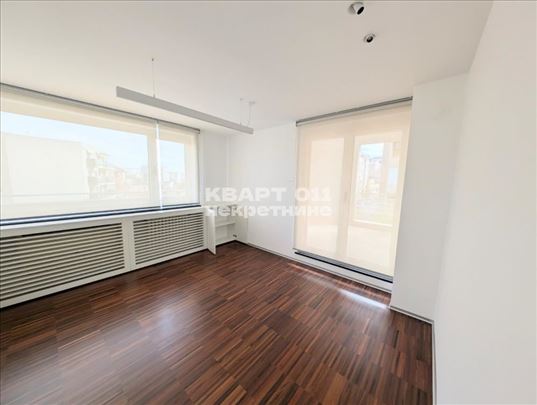 Autokomanda - Raskošan - Sedam parking mesta ID#14