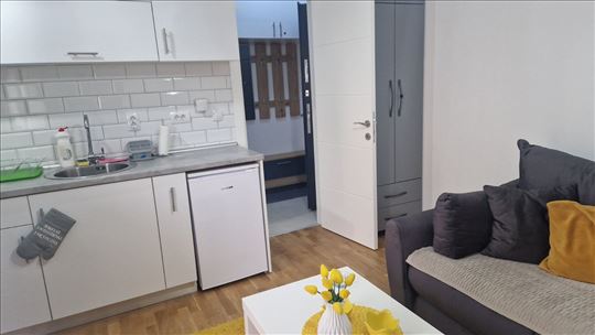 Garsonjera u ravnom delu kod Termi