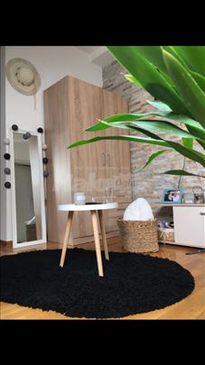 Izdajem garsonjeru pozeljna 1 osoba