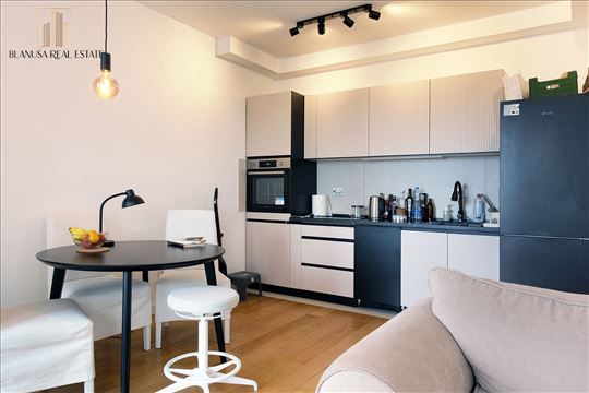 LUX 2.0 namešten stan 53m2, Banovo brdo 