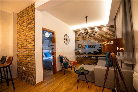 Lux apartman sa dvoristem - All Seasons