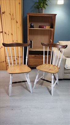 Par Lena Larsson trpezarijskih stolica 