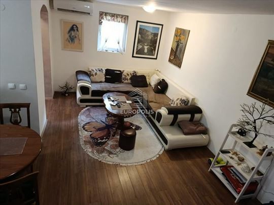 Retka ponuda – 8 min od Vukovog spomenika  – kuća 