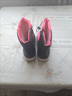 Roze vodootporne cizmice