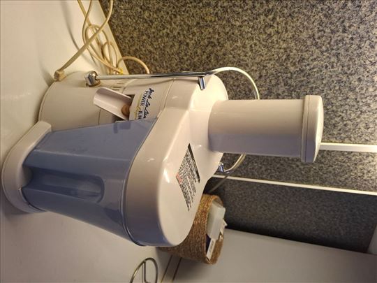 Samo 3 puta korišten sokovnik