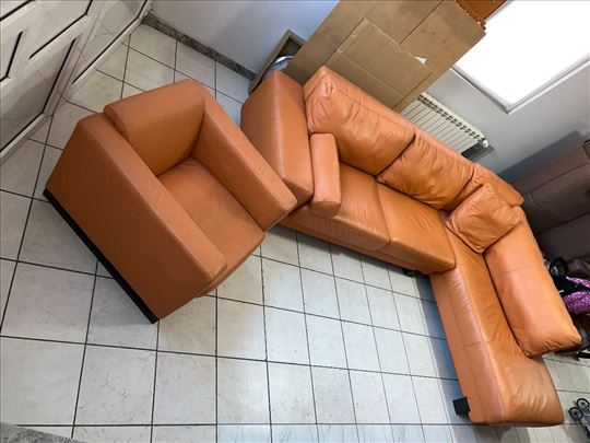 Ugaona Kozna Garnitura Sa Foteljom