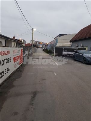 Zemun Altina hala 510 m2 vlasnik