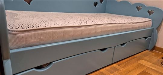 Dečiji krevet sa dušekom