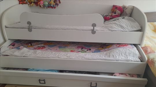 Dupli dečiji krevet