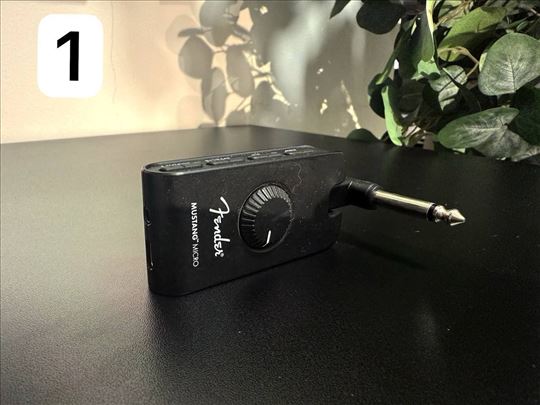 Fender Mustang Micro guitar headphone amplifier