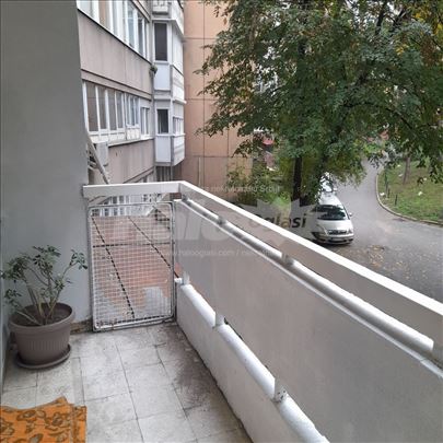 Izdajem jednoiposoban stan