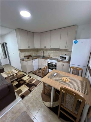 Izdajem stan Vukov spomenik