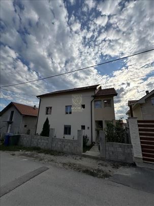 Jajinci, 97 kv 4,0 Uknjižen