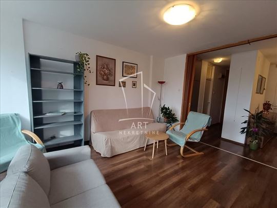 Namešten stan na odličnoj lokaciji ID#13408
