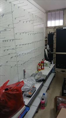 Police gondole za prodavnicu kao nove