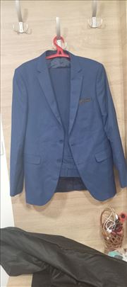 Prodajem musko odelo