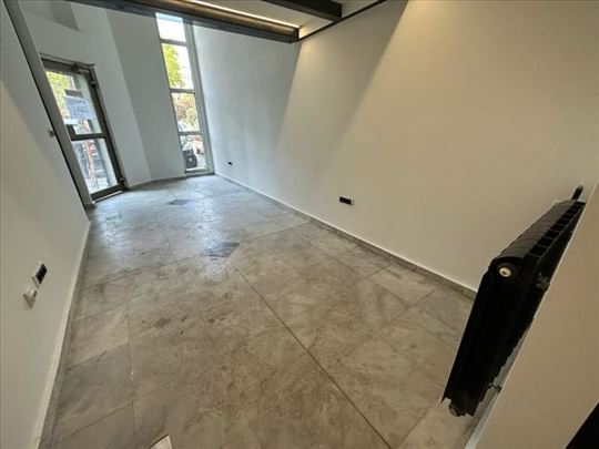 Savski venac-Lokal-28m2-odmah useljiv ID#3124