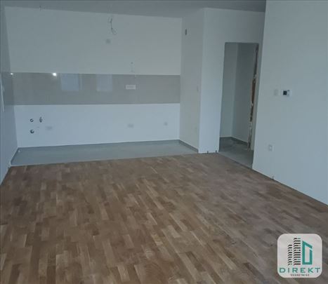 Tri spavaće sobe, eg, uskoro useljiv