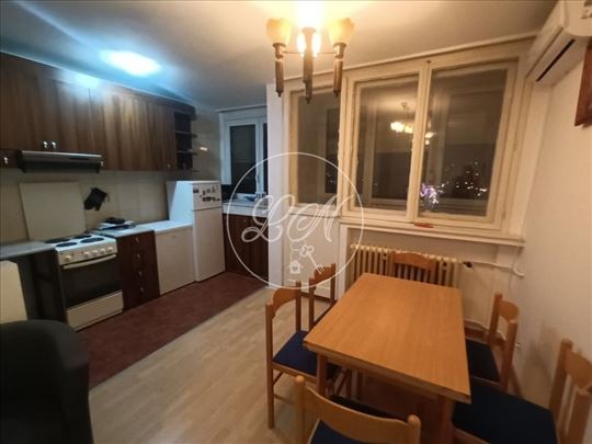 Bulevar Kralja Aleksandra, Kluz, delimično renovir