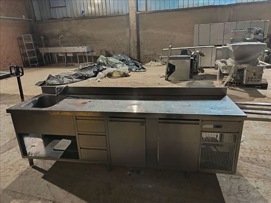 Inox pultevi, stolovi i sudopere