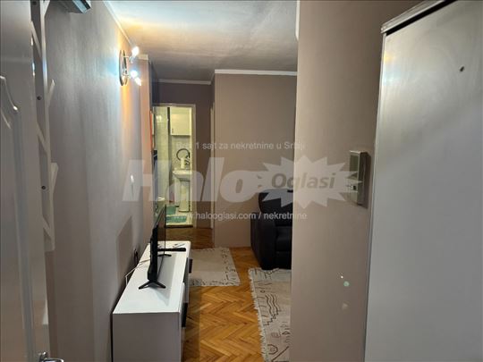 Izdajem namesten stan u Mirijevu