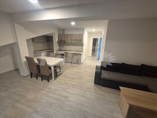 Izdajem stan u Batajnici