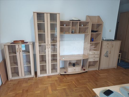 Jednoiposoban stan u samom centru grada