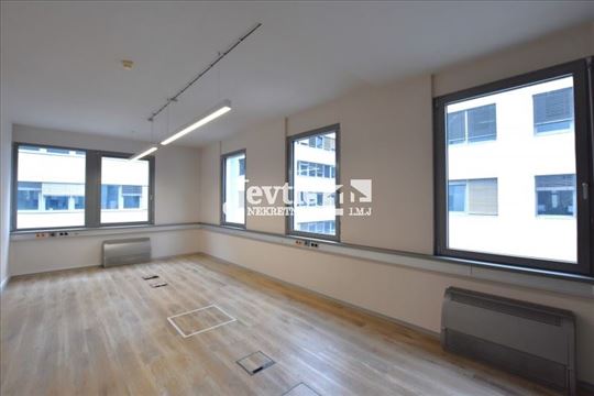 Kancelarije u poslovnom okruženju Novog Beograda