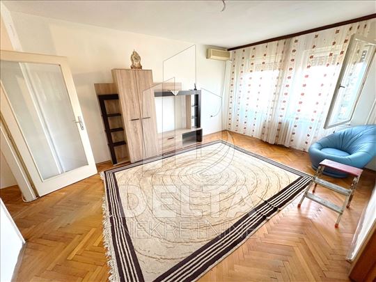 Komforan, trosoban stan u naselju Palilula 