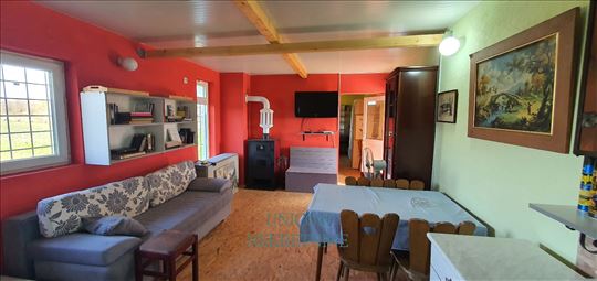 Kuća 123m2 na 4,8 ari Rača Kragujevačka - Sepci