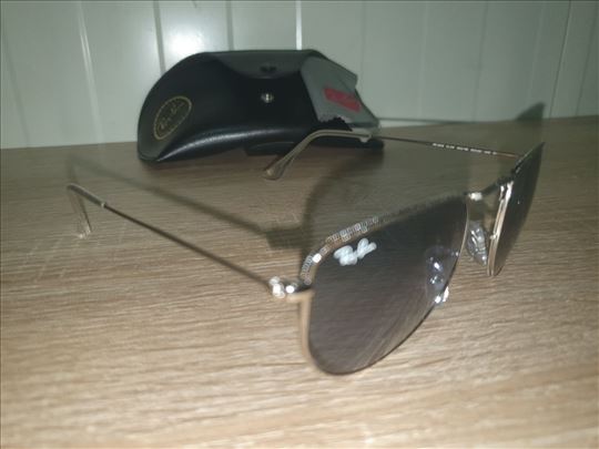Ray Ban RB3958 Elon