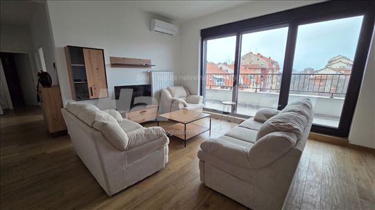 🏡 IZDAJA se iz ponude – luksuzni trosoban stan