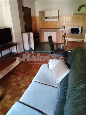 Izdajem 1,5 sobni stan 46m2 u Krnjači