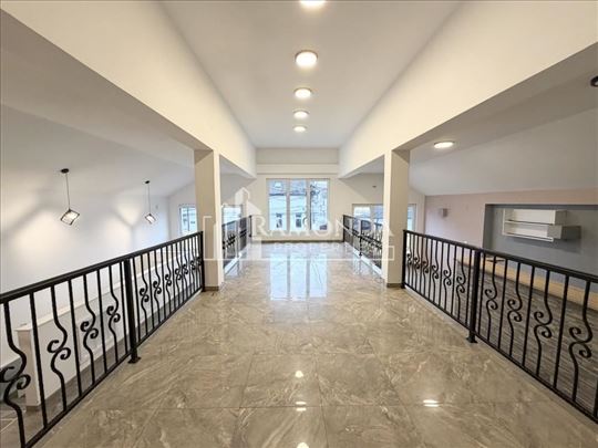 Izdavanje lokala u Surcinu 109m2 ID#264