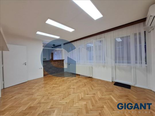 Kalenić pijaca, 53m2, I, cg