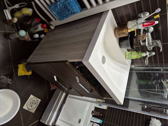 Lavabo sa policom širine 60cm