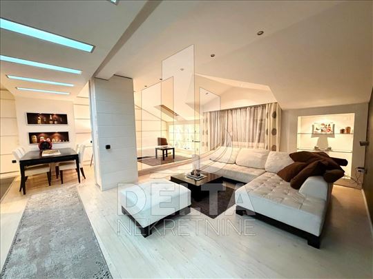 Luksuzan, komforan stan, sa parkingom 