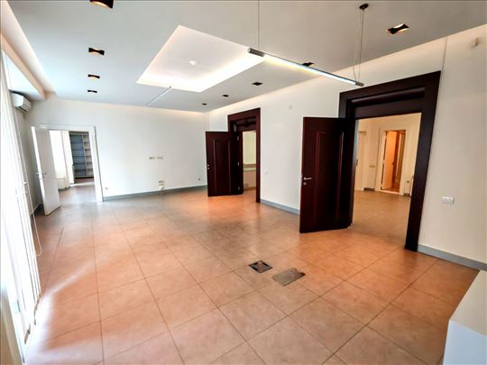Lux poslovni prostor na Vračaru, 223m2!