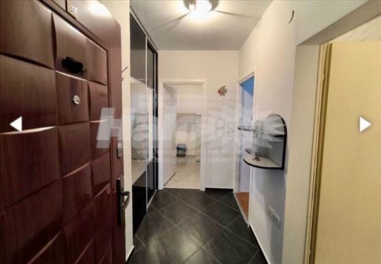 Prodajem stan, Kumodraz 2, Farmaceutski fakultet