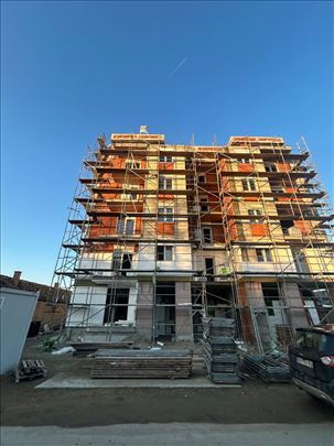 Stan u Staroj Pazovi,novogradnja,50m2, 