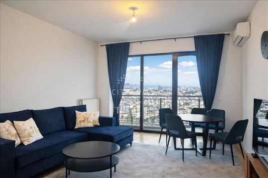 2.0 stan sa panoramskim pogledom Beograd na vodi