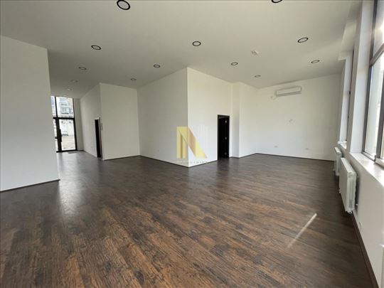 Izdavanje - moderan višenamenski poslovni prostor