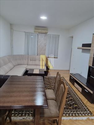 Jednoiposoban, namešten stan- Nova Detelinara