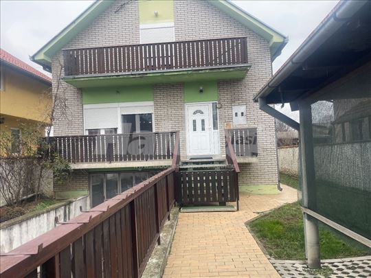 Kuca i poslovni prostor