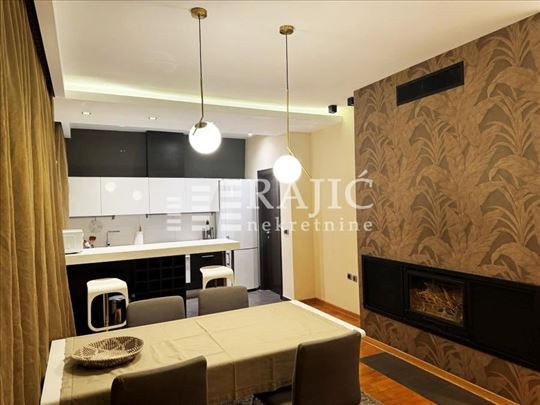 Vračar,Vilovskog,160m2,5.0-renoviran,prostran #440